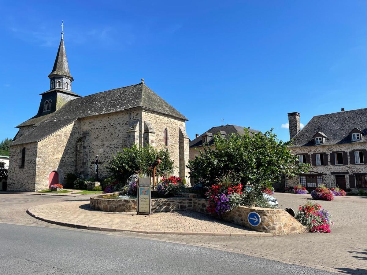 La Maison Charmante D'Elisabeth Saint-Ybard 외부 사진